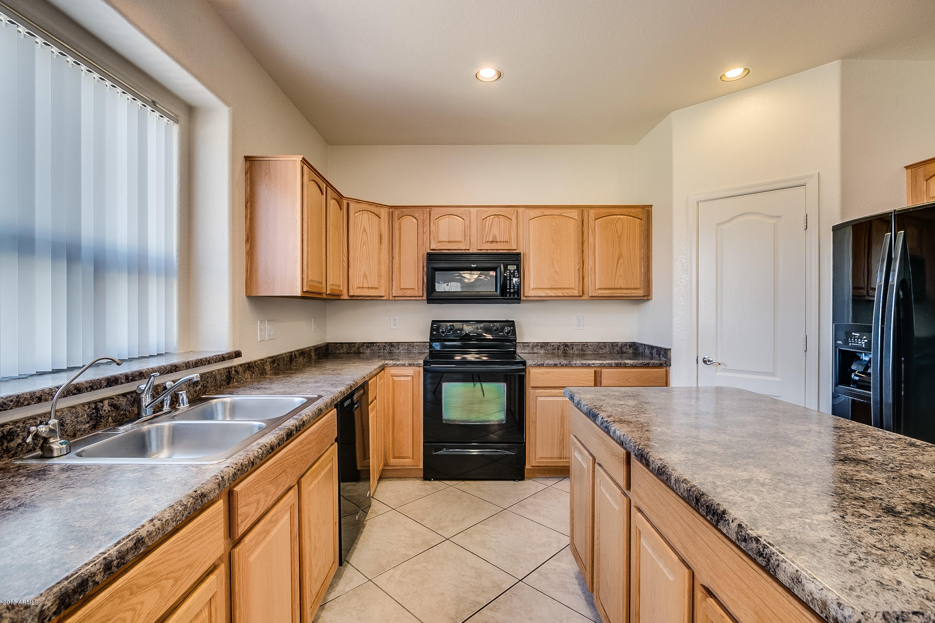 2218 West Steed Ridge Phoenix, AZ 85085 - Photo 3 of 18 Steed-56