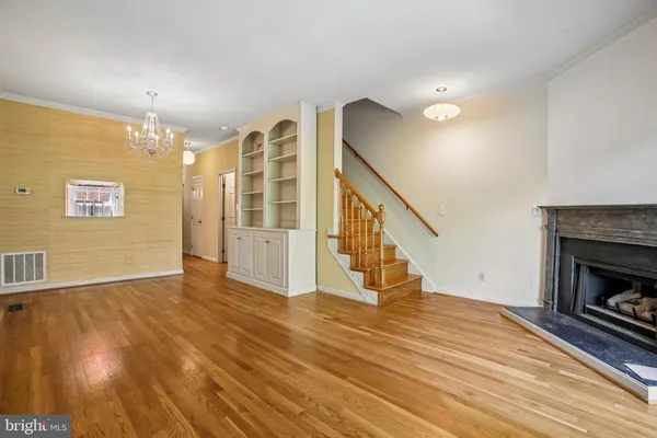 $515,000 | 4854 10th Street South, Arlington, VA 22204