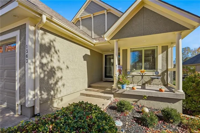 $525,000 | 1363 Brompton Lane, Raymore, MO 64083