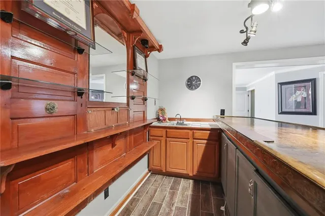 $525,000 | 1363 Brompton Lane, Raymore, MO 64083