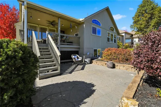 $525,000 | 1363 Brompton Lane, Raymore, MO 64083