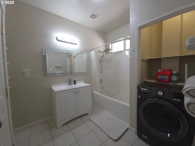 $480,000 | 340 Kalapuya Way, Cottage Grove, OR 97424