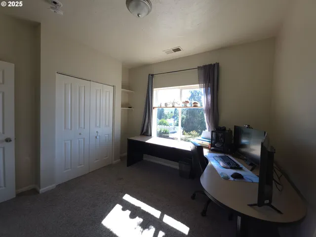 $480,000 | 340 Kalapuya Way, Cottage Grove, OR 97424