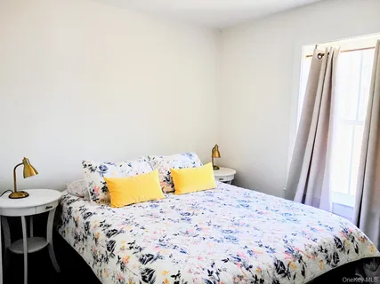 $4,800 | 13595 Soundview Avenue, Southold, NY 11971