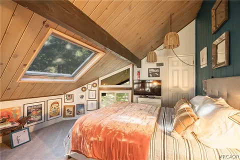 $785,000 | 238 Shasta Drive, Lake Arrowhead, CA 92352