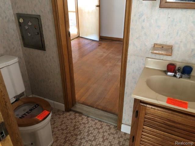 3360 Rome Avenue Warren, MI 48091 - Photo 9 of 13