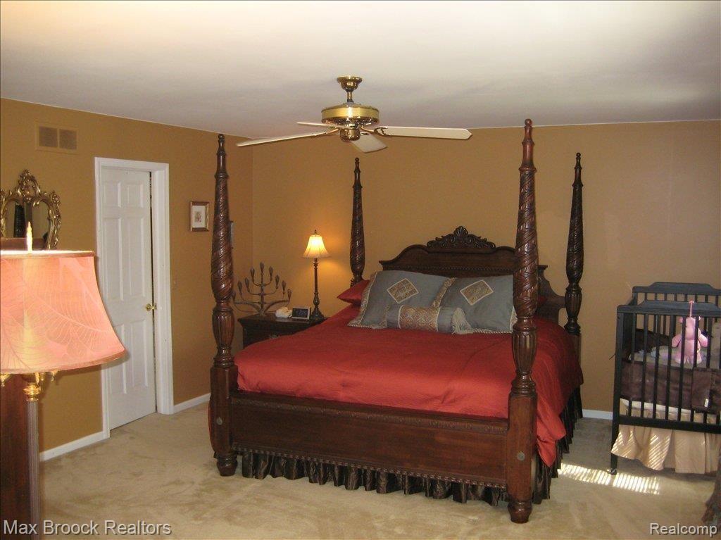 4897 Rivers Edge Drive Troy, MI 48098 - Photo 7 of 11 IMG_1200