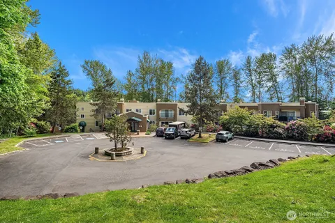 $398,000 | 12439 Totem Lake Way, Unit 106, Kirkland, WA 98034