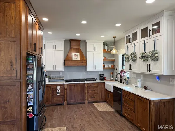 $549,900 | 13342 Prairie Drive, Plato, MO 65552