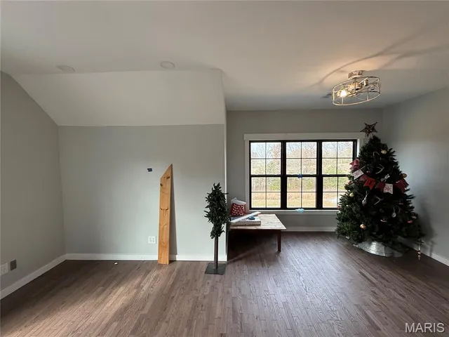 $549,900 | 13342 Prairie Drive, Plato, MO 65552