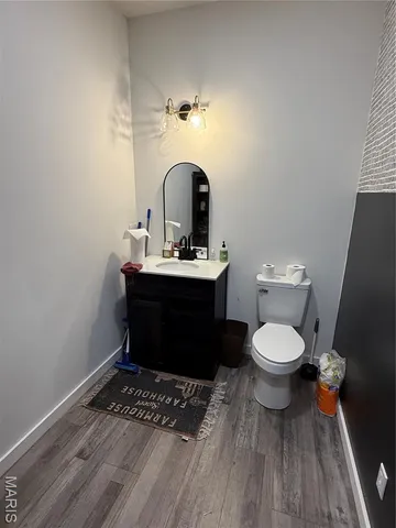 $549,900 | 13342 Prairie Drive, Plato, MO 65552