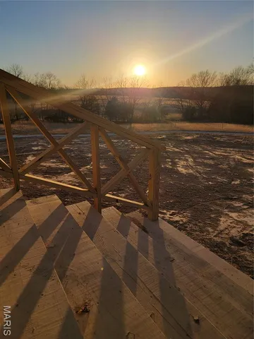 $549,900 | 13342 Prairie Drive, Plato, MO 65552