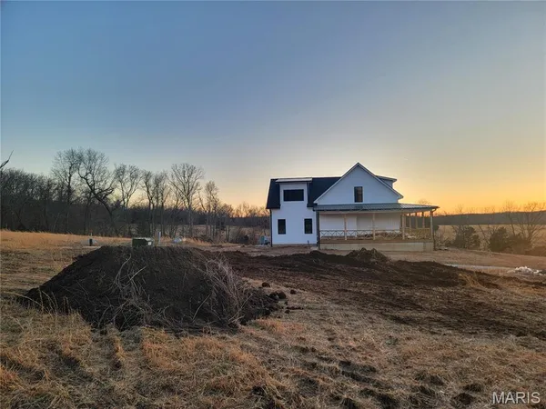 $549,900 | 13342 Prairie Drive, Plato, MO 65552