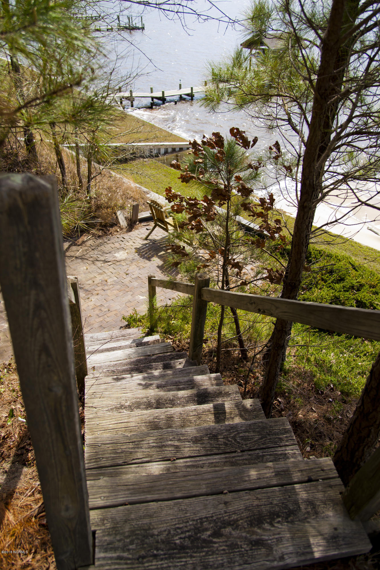 693 Raymond Road Arapahoe, NC 28510 - Photo 27 of 47 Steps to lower observation area