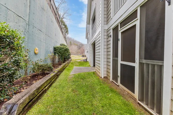 $224,900 | 1353 Highway 12 North, Unit 110, Ashland City, TN 37015