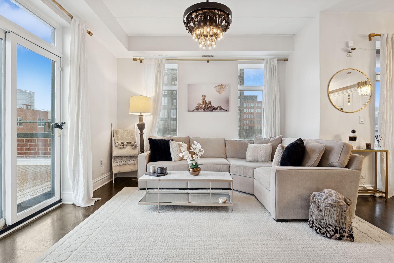 1111 West Madison Street, Unit 5B Chicago, IL 60607 - Photo 4 of 27 Gallery Image 4