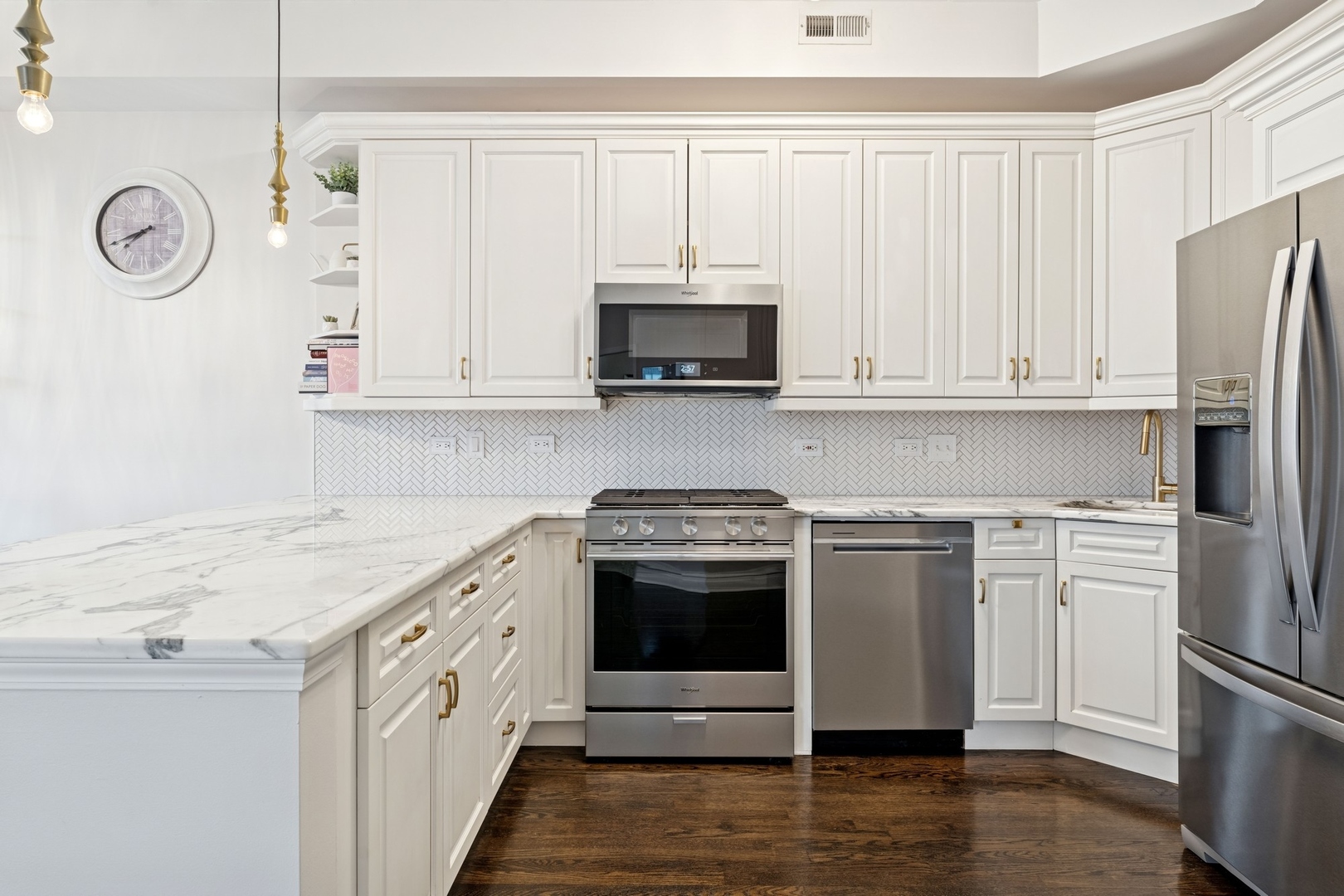 1111 West Madison Street, Unit 5B Chicago, IL 60607 - Photo 8 of 27 Gallery Image 8