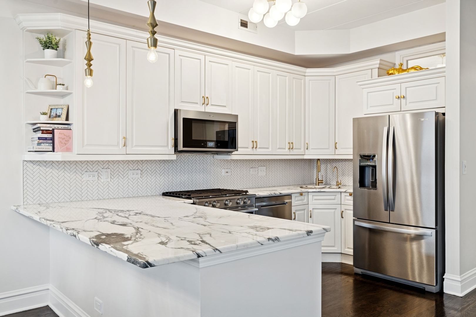 1111 West Madison Street, Unit 5B Chicago, IL 60607 - Photo 9 of 27 Gallery Image 9