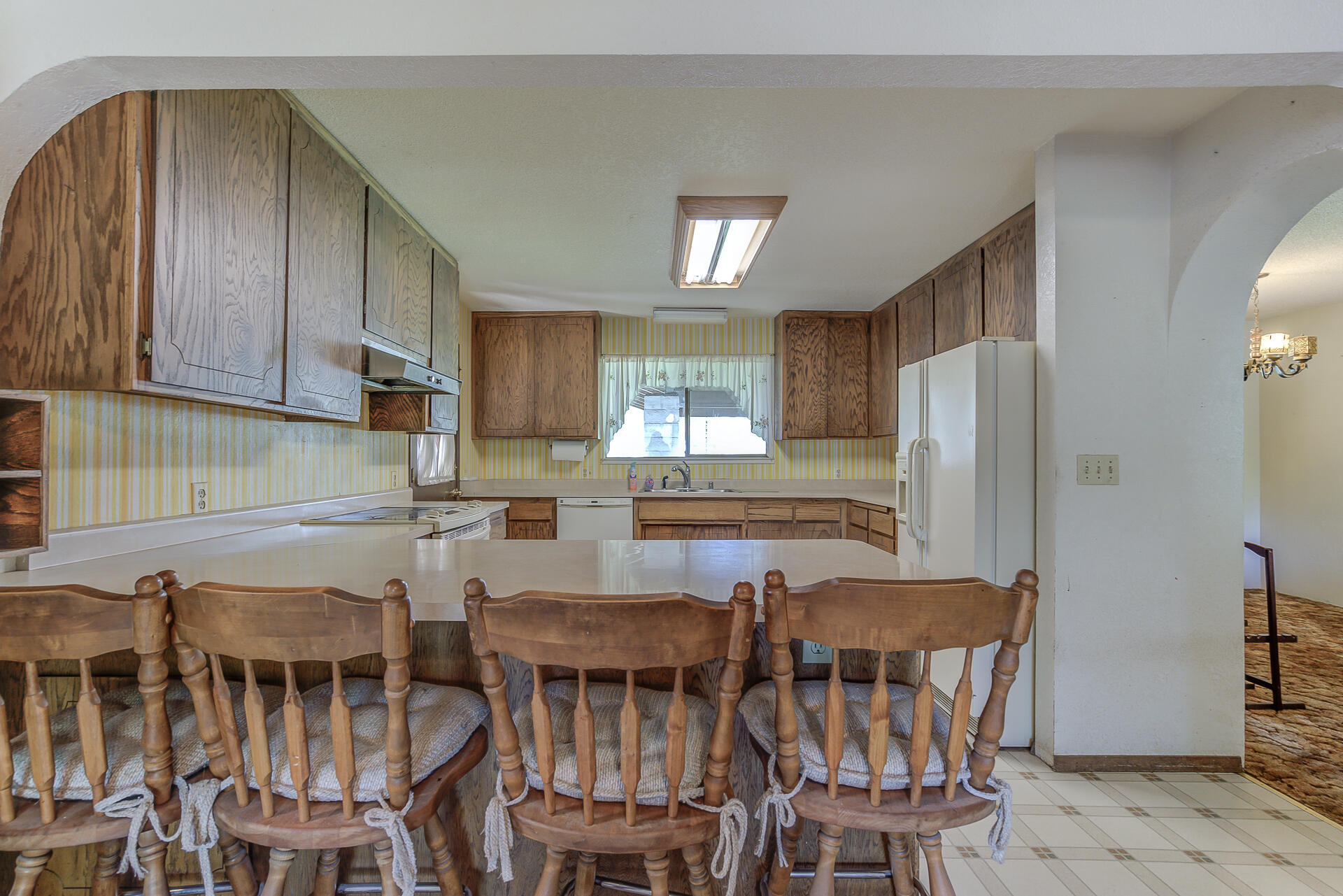 21133 Falling Leaf Road Redding, CA 96003 - Photo 11 of 45 21133FallingLeafRoad-6