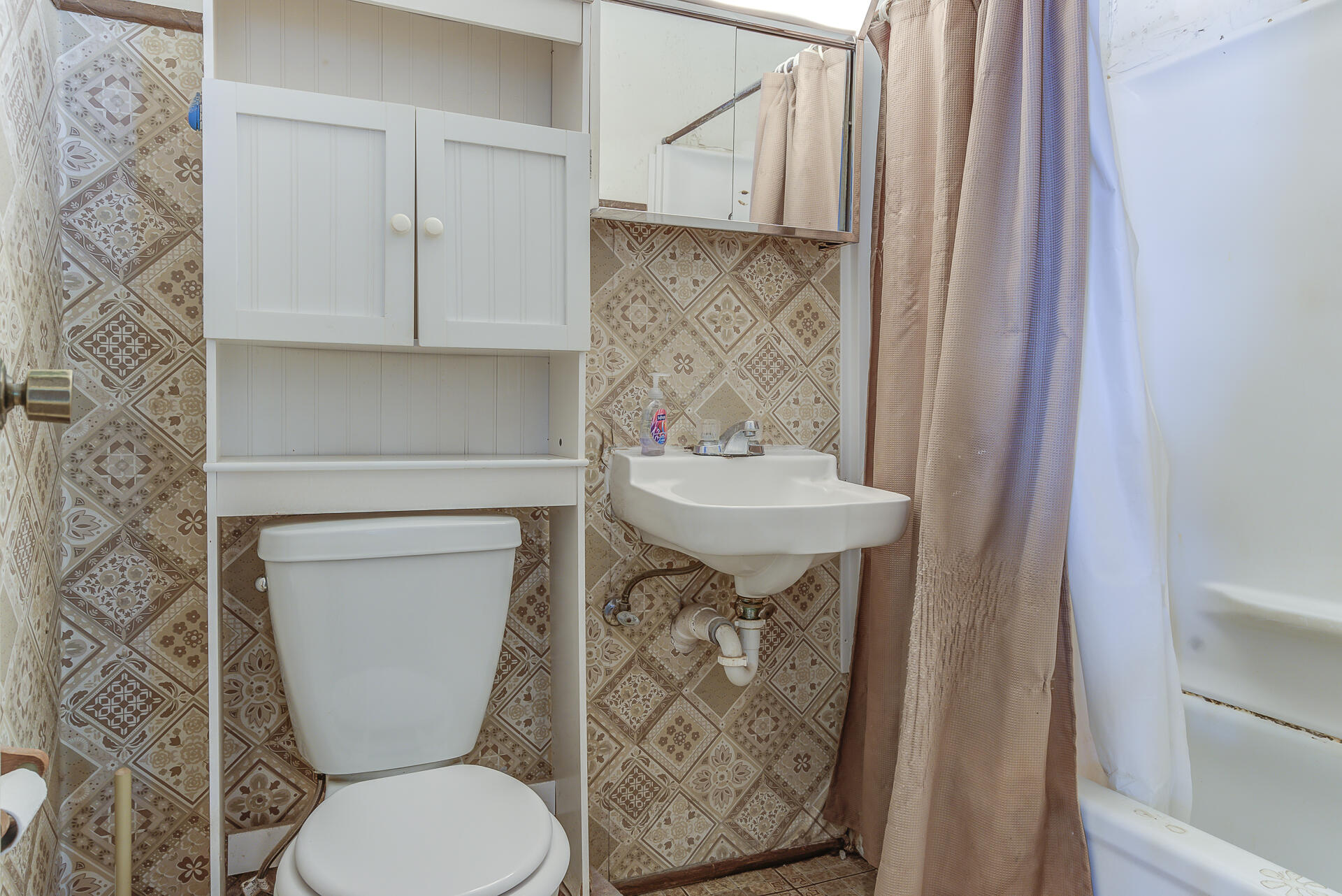 21133 Falling Leaf Road Redding, CA 96003 - Photo 44 of 45 FallingLeafGuestHouse-9
