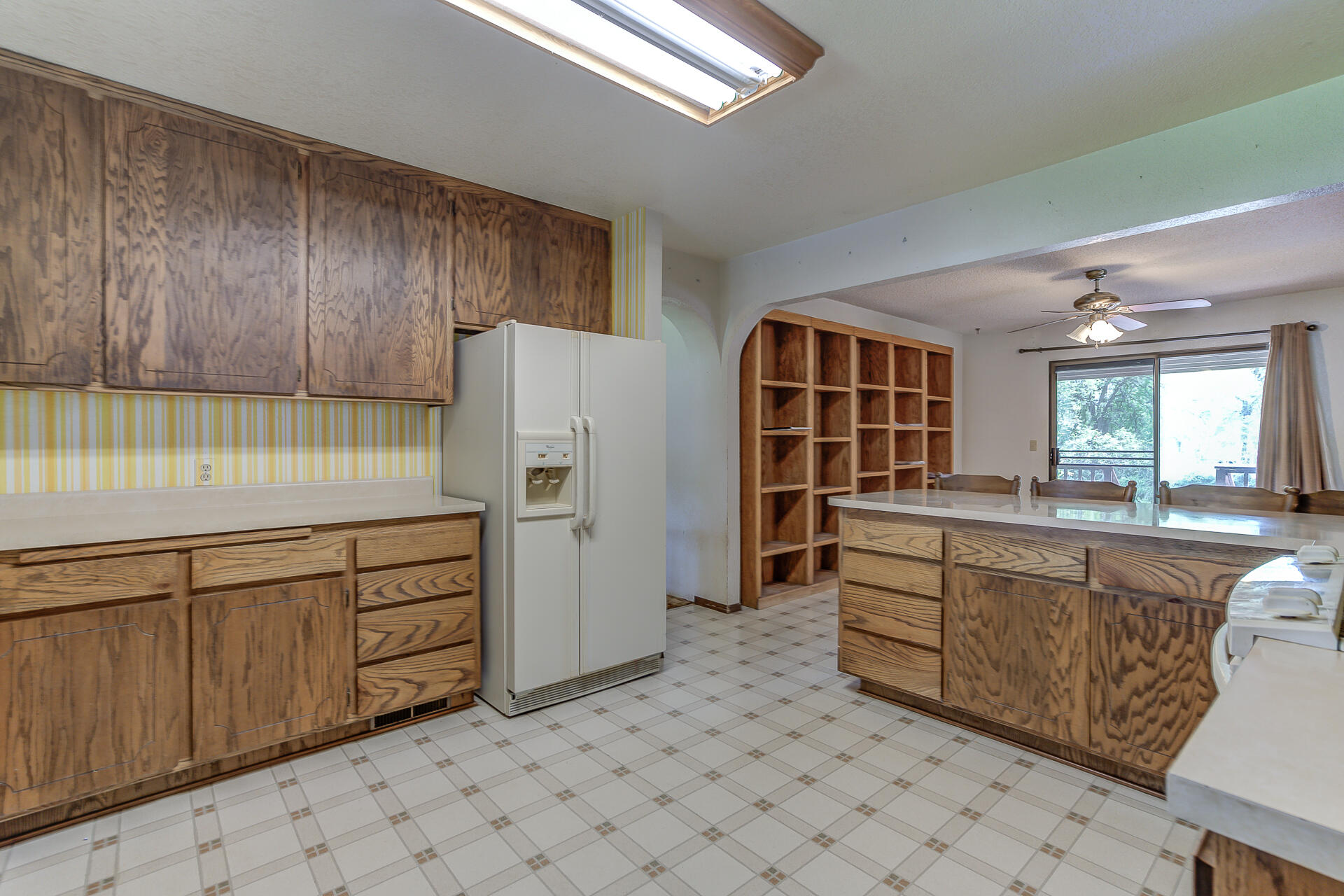 21133 Falling Leaf Road Redding, CA 96003 - Photo 8 of 45 21133FallingLeafRoad-1