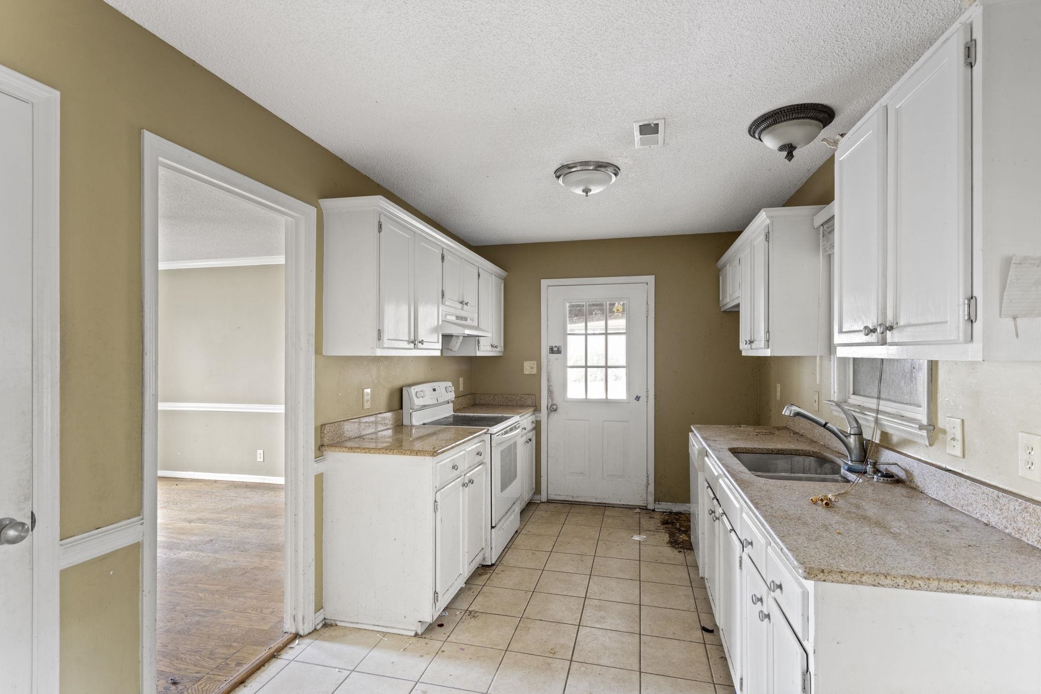 502 Kavan Court Moore, SC 29369 - Photo 8 of 22