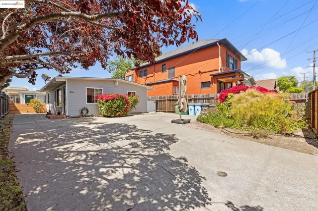 $995,000 | 1611 Julia Street, Berkeley, CA 94703