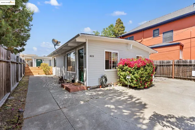 $995,000 | 1611 Julia Street, Berkeley, CA 94703