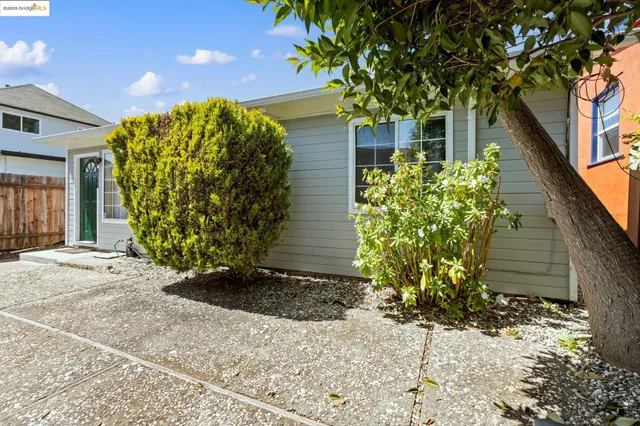 $995,000 | 1611 Julia Street, Berkeley, CA 94703