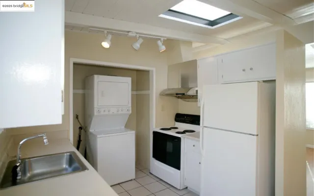 $995,000 | 1611 Julia Street, Berkeley, CA 94703