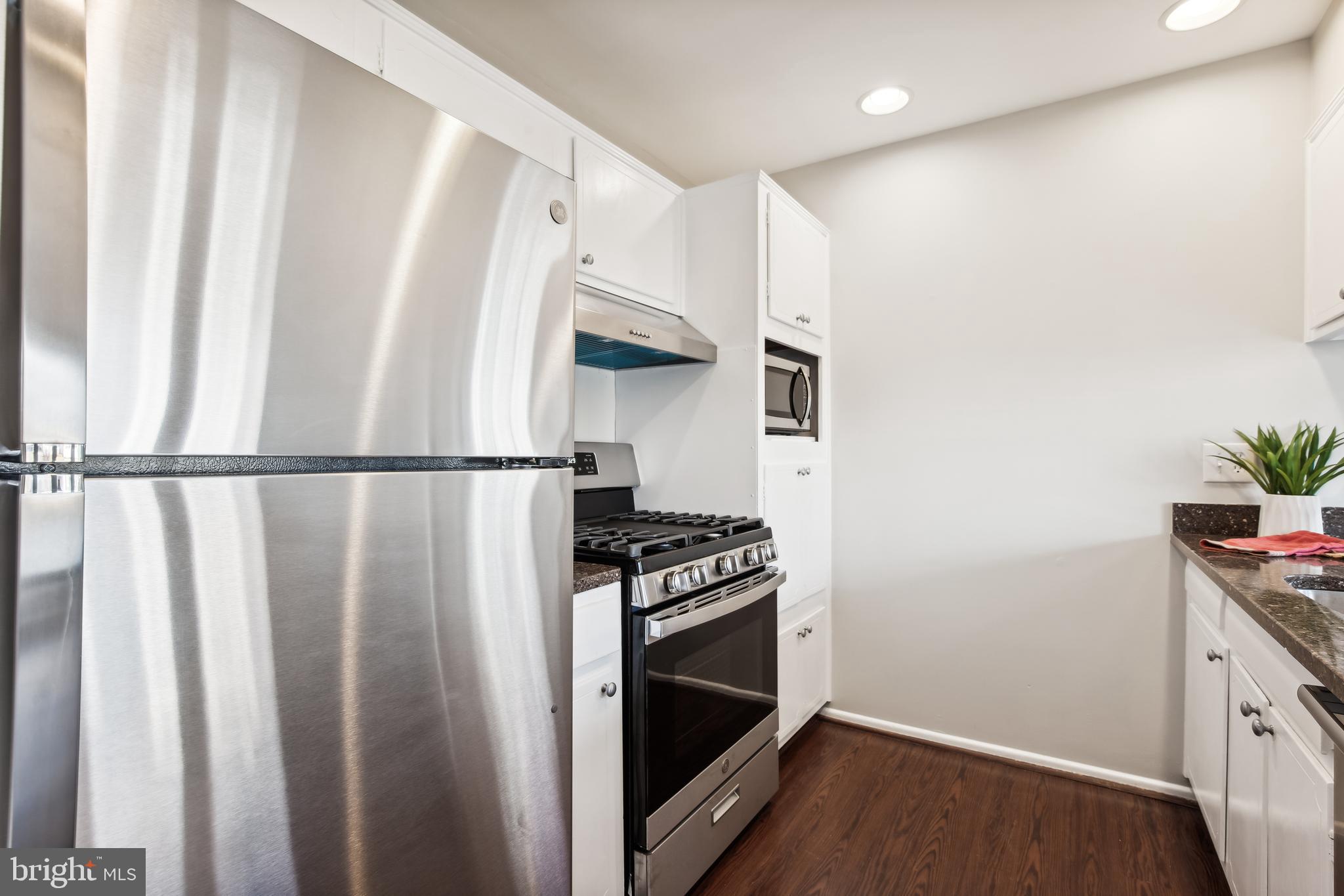 6001 Meriwether Lane Springfield, VA 22150 - Photo 13 of 50 Stainless Appliances