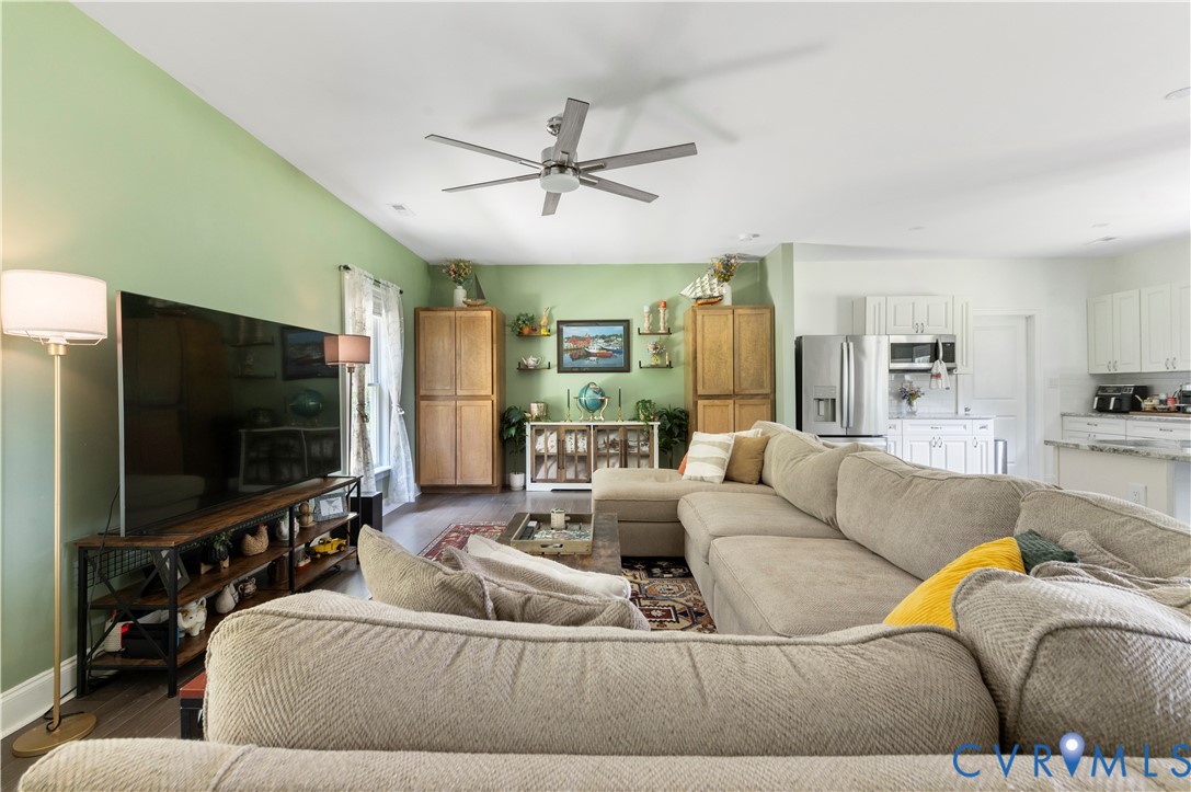 16390 Tyler Station Road Beaverdam, VA 23015 - Photo 6 of 46
