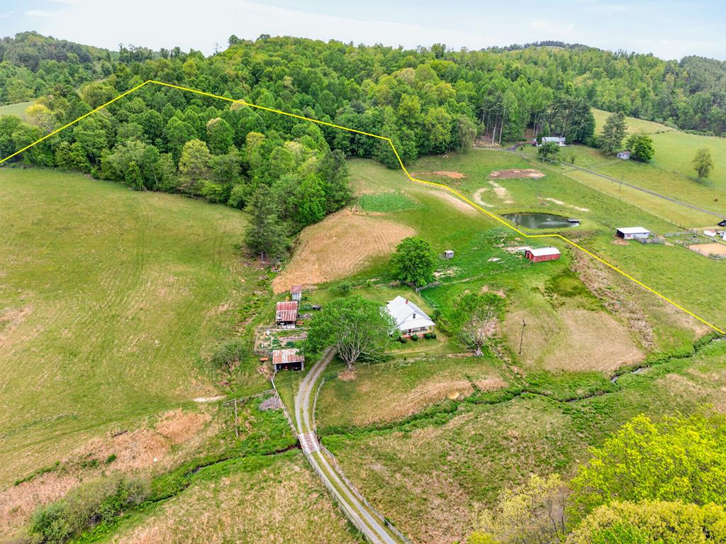 622 Soapstone Road Galax, VA 24333 - Photo 31 of 68 Gallery Image 31