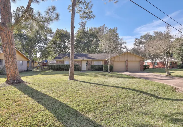 $2,200 | 606 Venice Street, Sugar Land, TX 77478