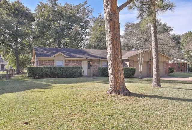 $2,200 | 606 Venice Street, Sugar Land, TX 77478