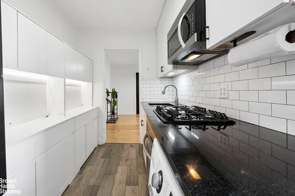 $425,000 | 340 Haven Avenue, Unit 3A | Hudson Heights