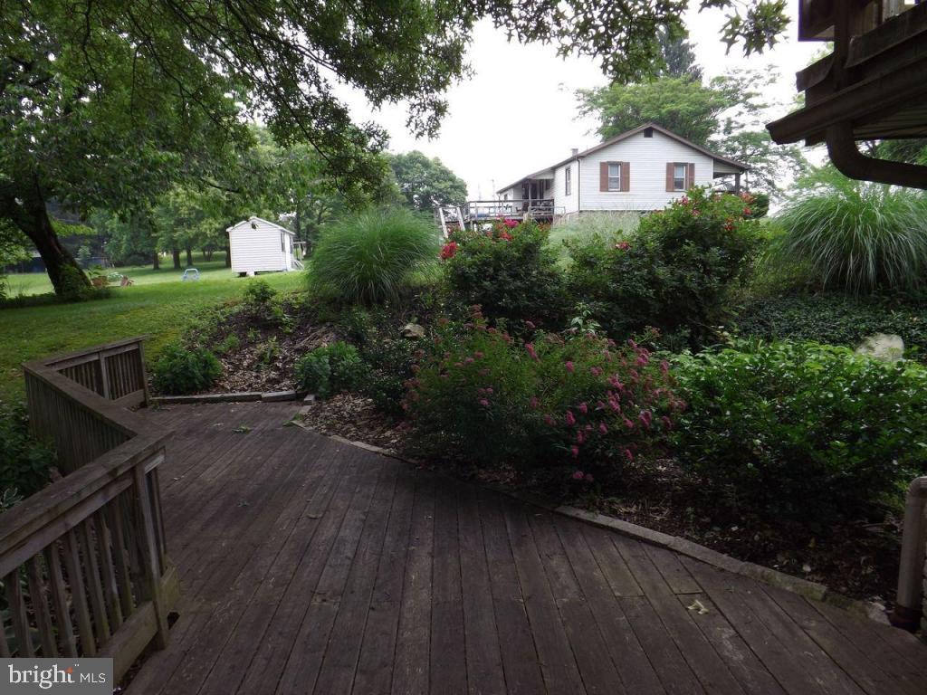 2640 Lebanon Road Manheim, PA 17545 - Photo 20 of 25