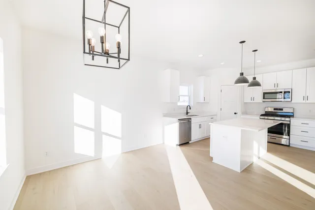 $389,900 | 1739 East Kyle, Beloit, WI 53511