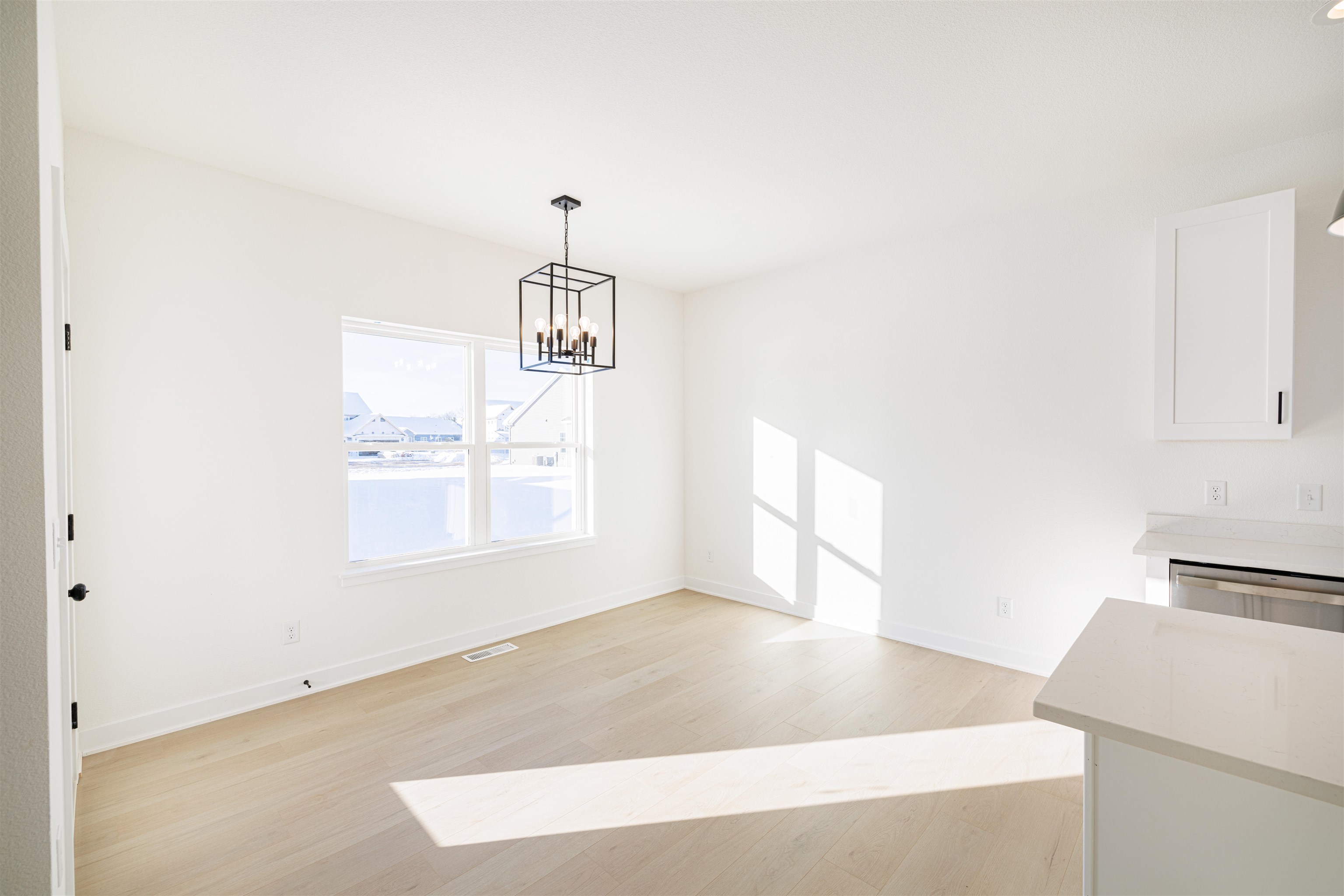 1739 East Kyle Beloit, WI 53511 - Photo 14 of 32