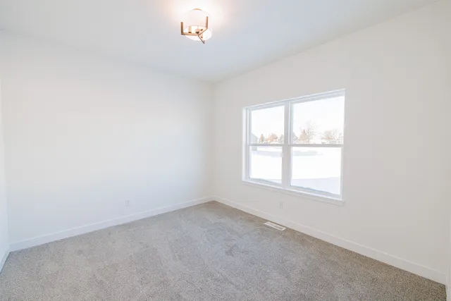 $389,900 | 1739 East Kyle, Beloit, WI 53511