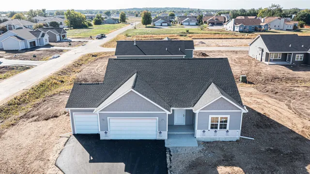 $389,900 | 1739 East Kyle, Beloit, WI 53511