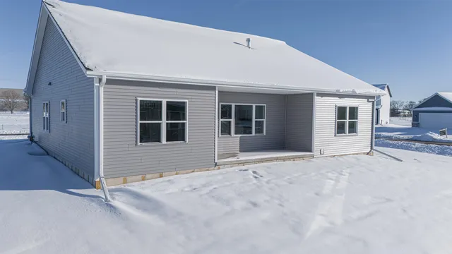 $389,900 | 1739 East Kyle, Beloit, WI 53511