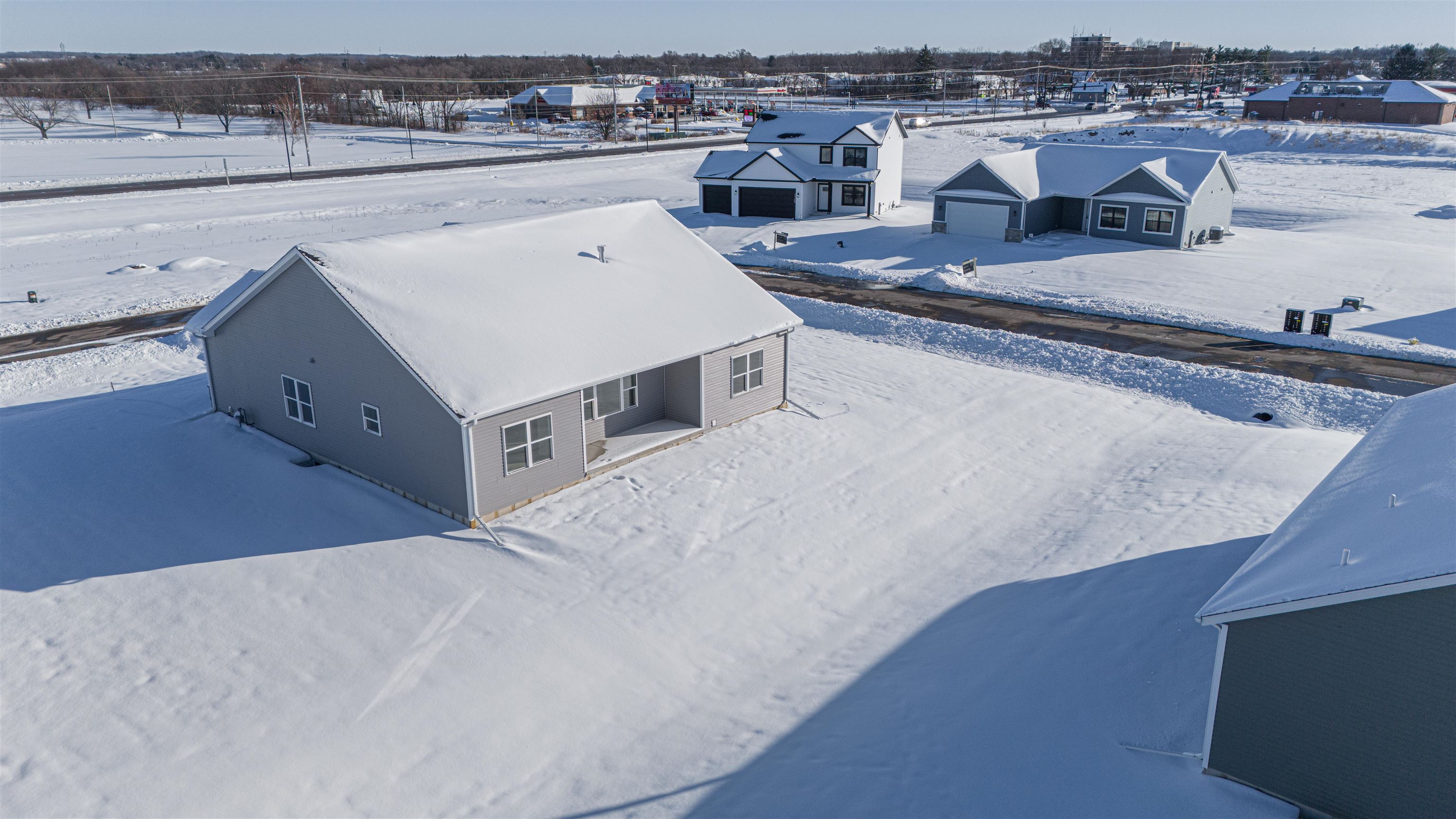 1739 East Kyle Beloit, WI 53511 - Photo 4 of 32