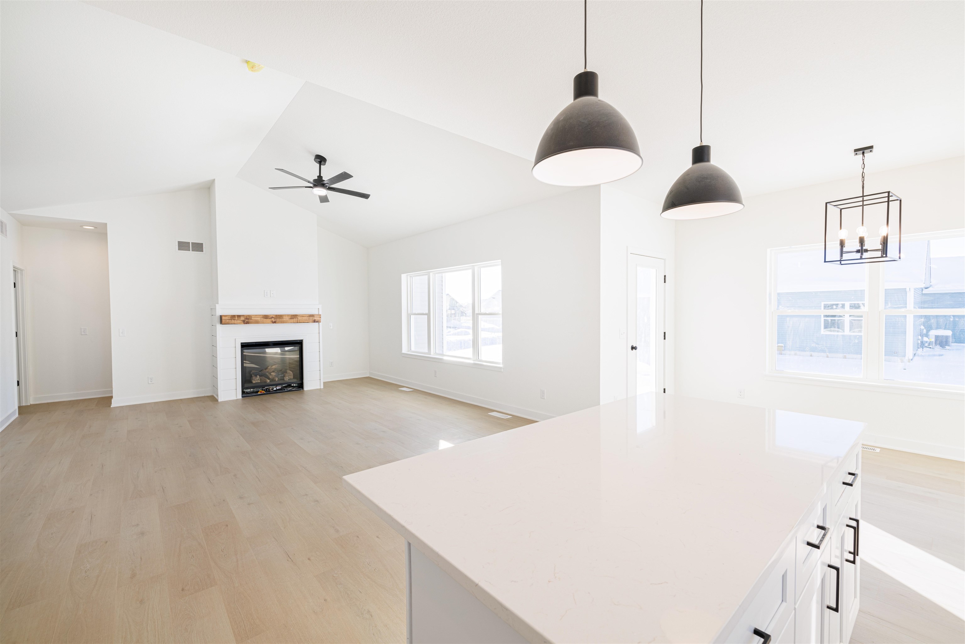 1739 East Kyle Beloit, WI 53511 - Photo 10 of 32