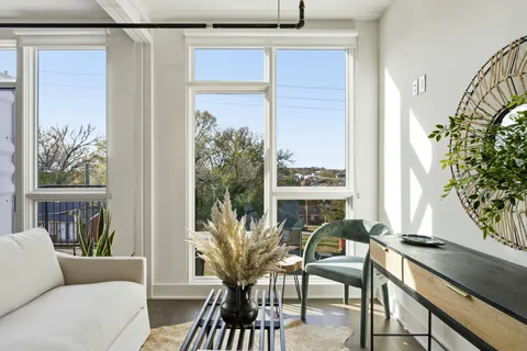 $275,000 | 437 Wingrove Street, Nashville, TN 37203