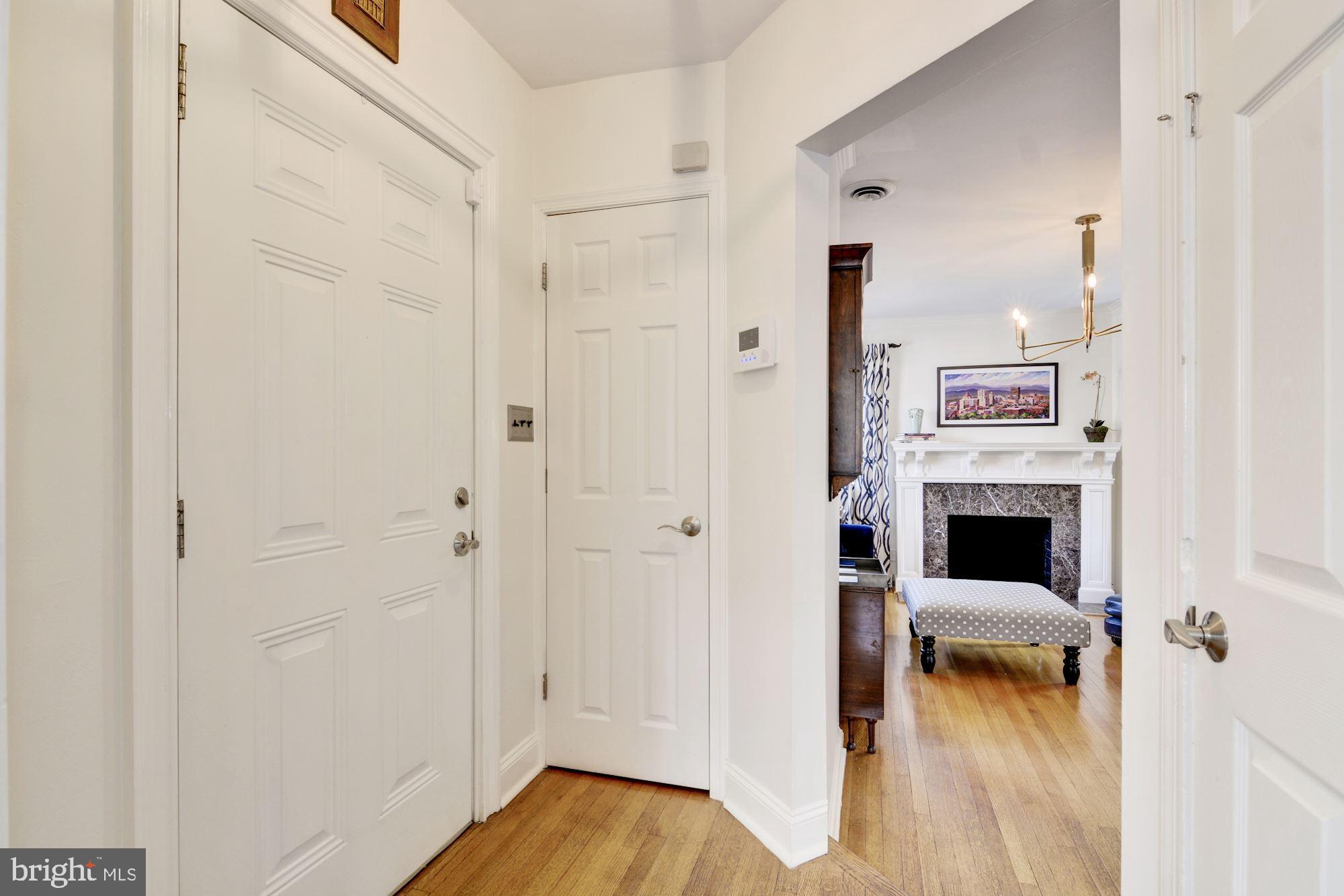 1719 North Glebe Road Arlington, VA 22207 - Photo 8 of 45