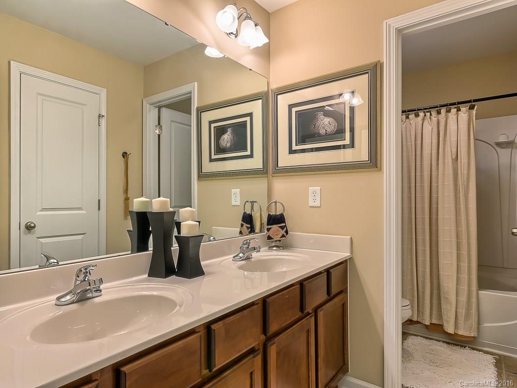 10606 Greenhead View Road, Unit 29 Charlotte, NC 28262 - Photo 18 of 24 Gallery Image 18