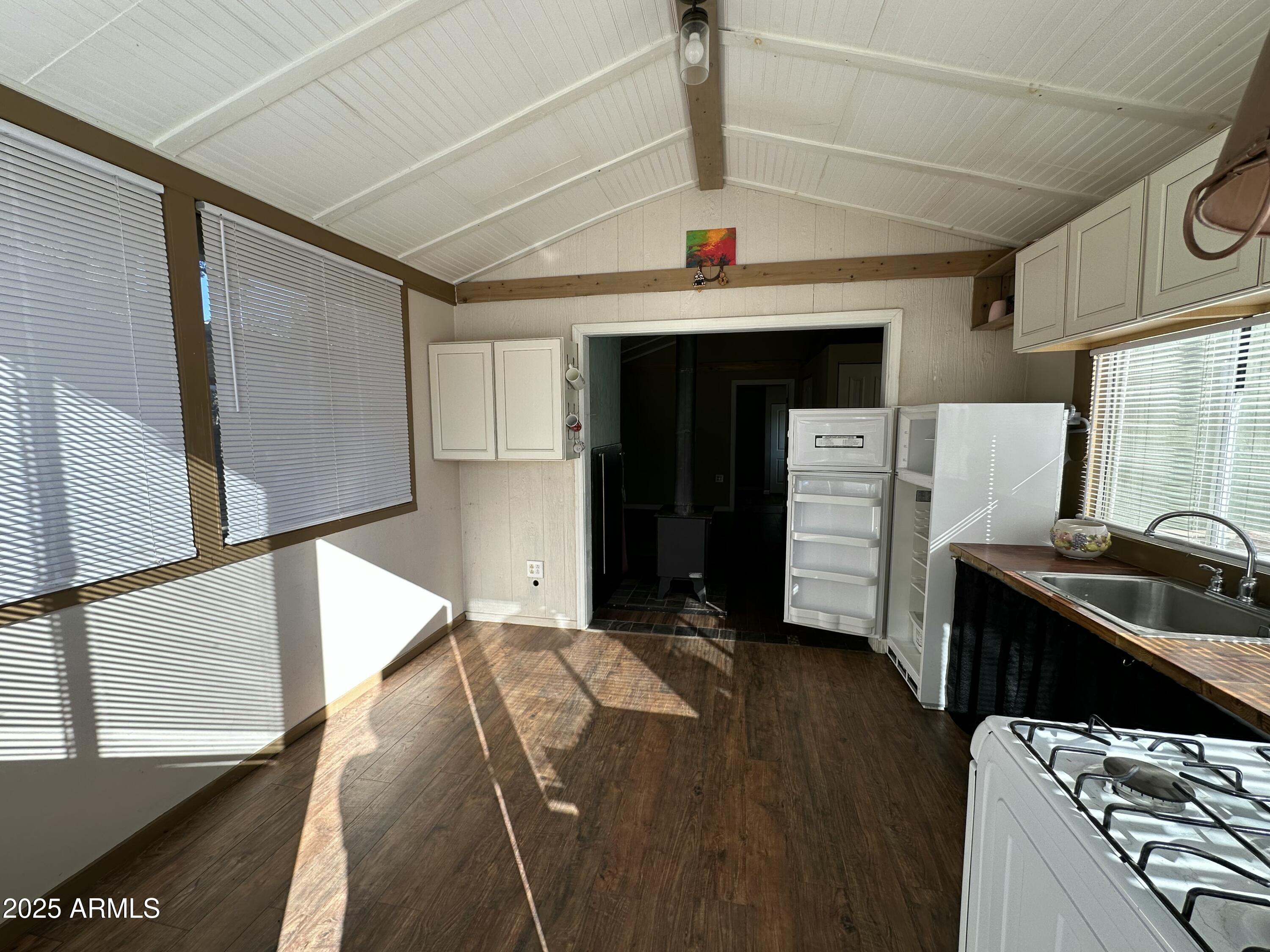 1082 Timber Ranch Road Show Low, AZ 85901 - Photo 2 of 31 IMG_3978
