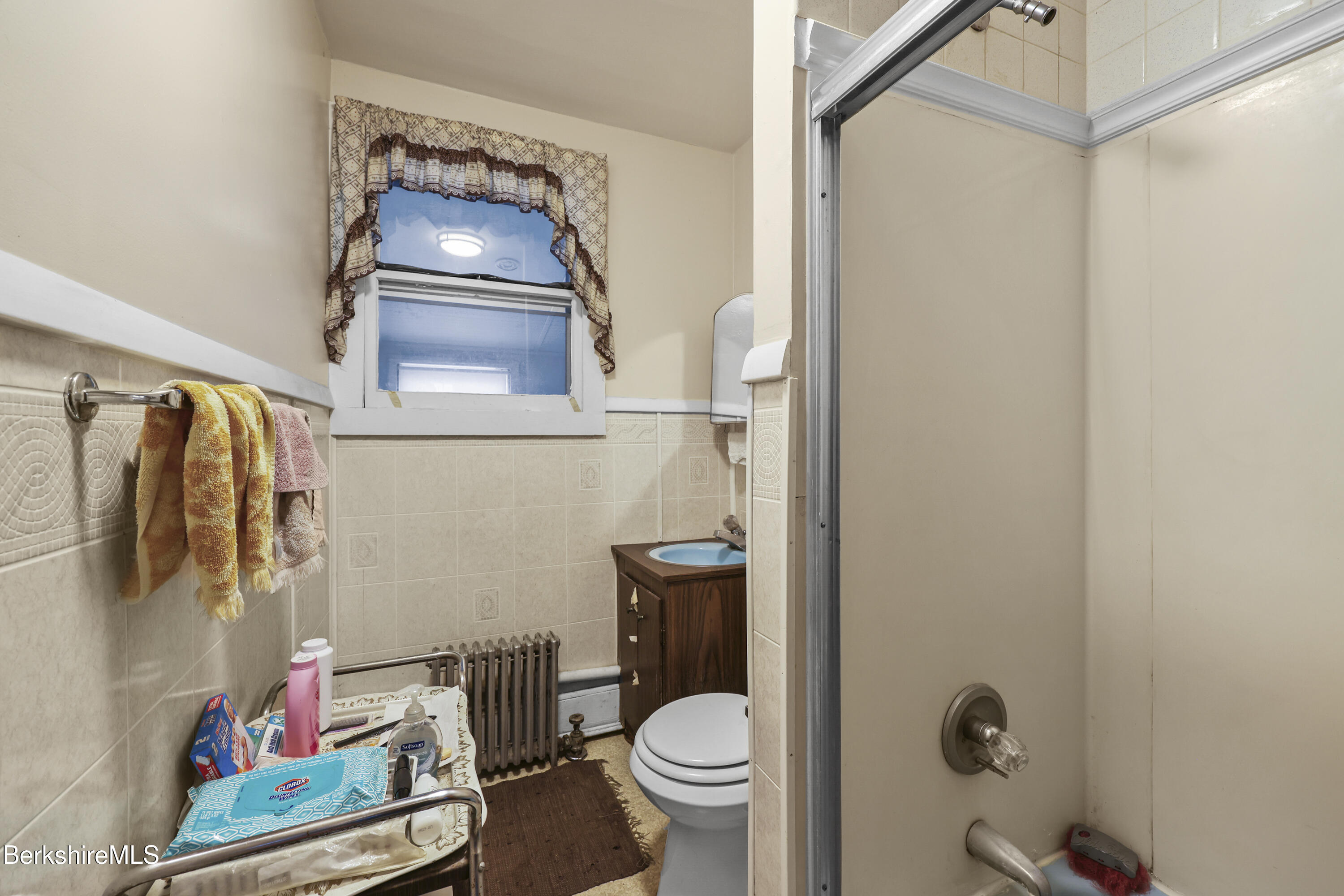 474 Tyler Street Pittsfield, MA 01201 - Photo 22 of 24 Second Floor Bathroom