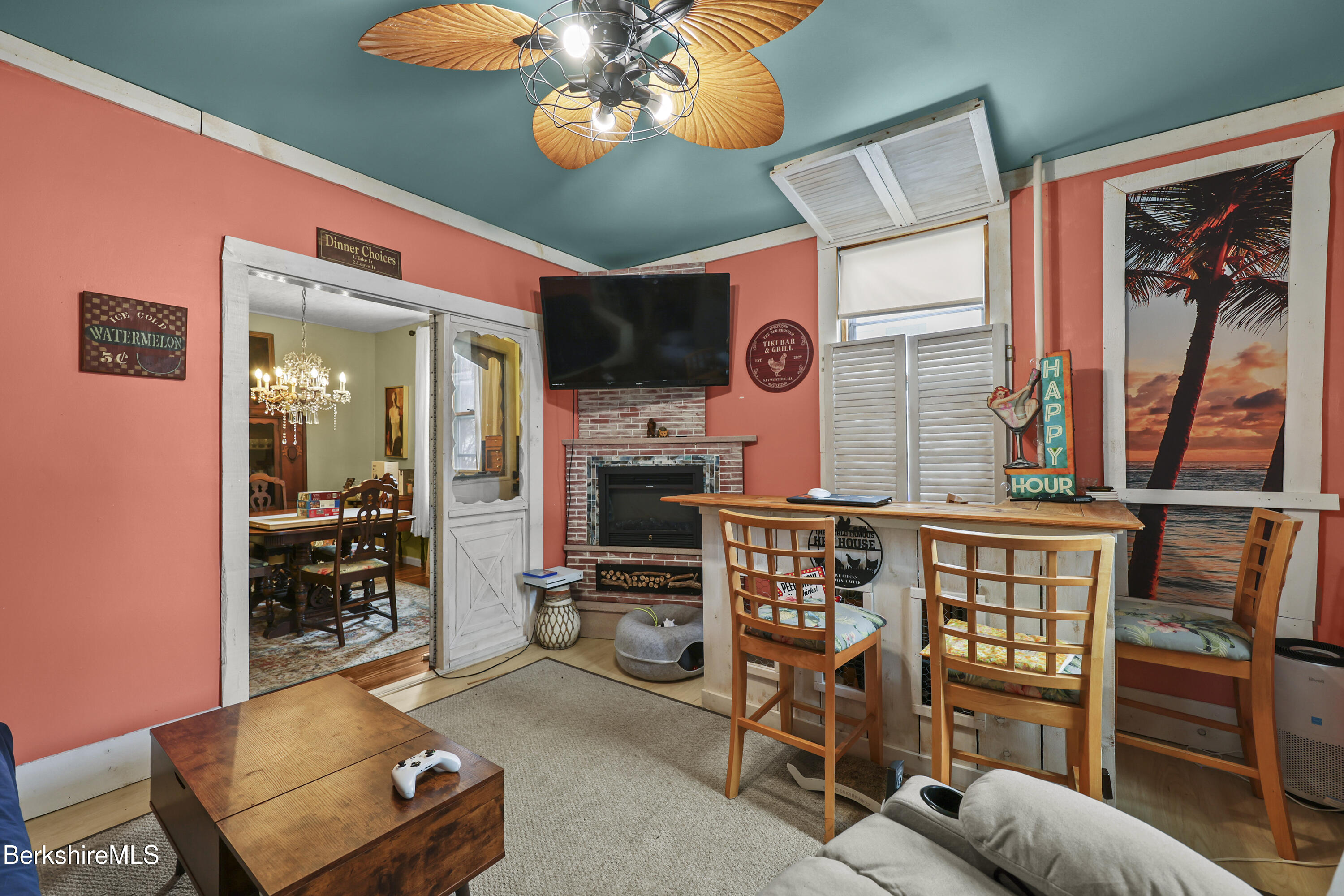 474 Tyler Street Pittsfield, MA 01201 - Photo 3 of 24 Living Room